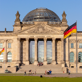 Deutschland Berlin Reichstag Foto iStock Vander-Wolf-Images